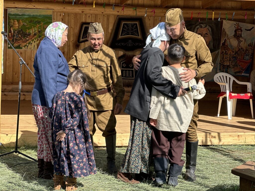 Спектакль «И солнце светит»